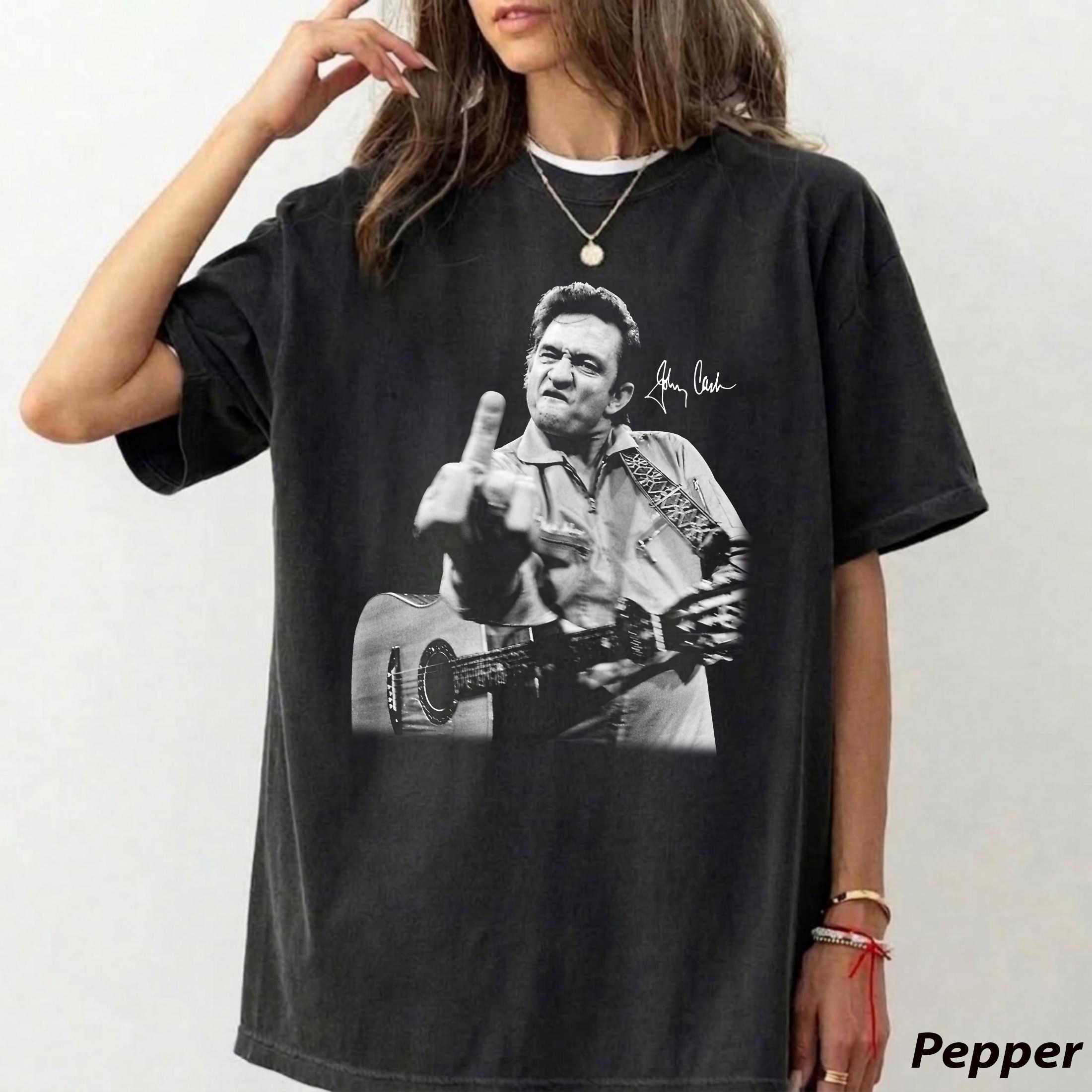 Vintage Johnny Cash Comfort Colors T-Shirt, Johnny Cash Middle Finger Tee (2)
