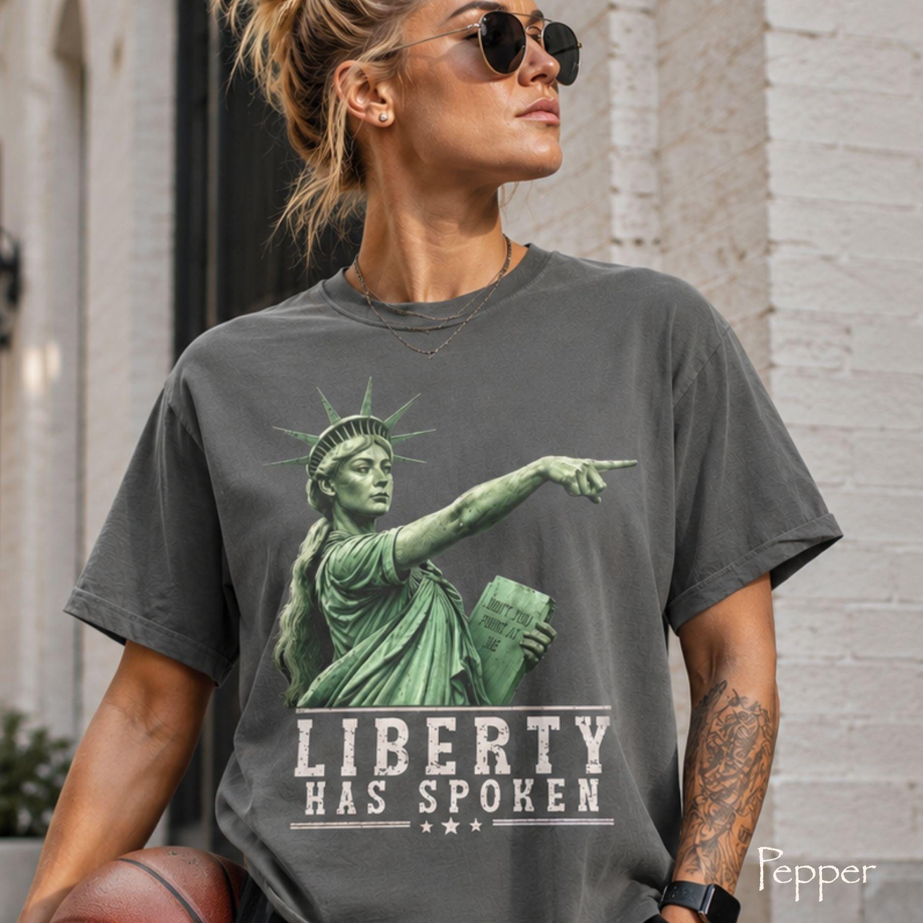 Sophie Cunningham Pointing Shirt (3)