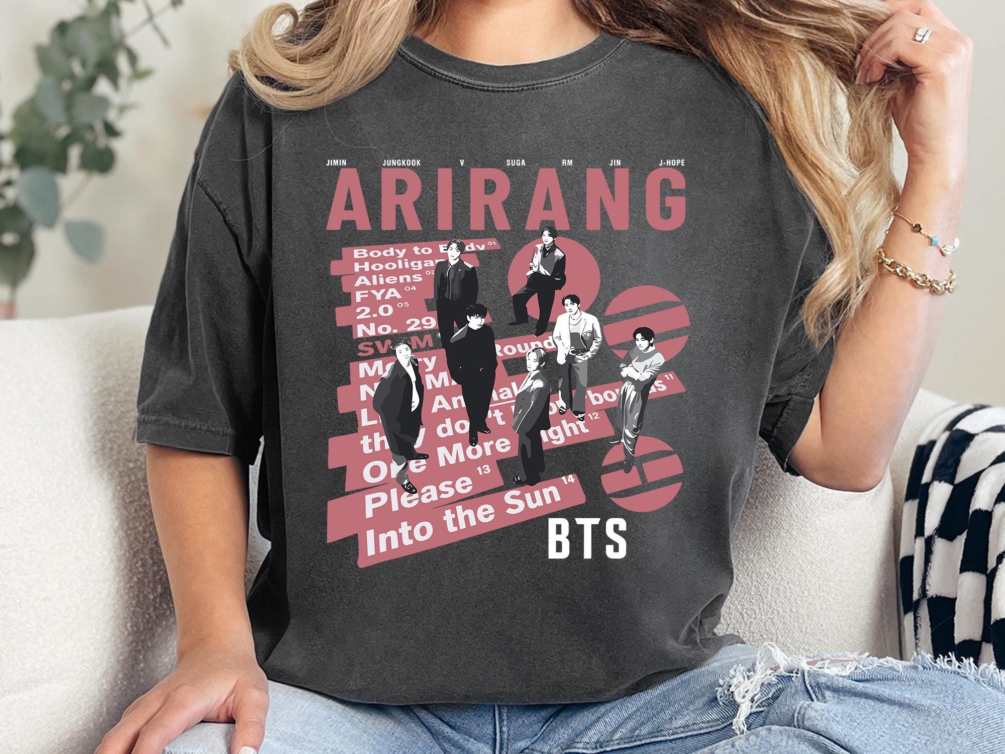 Retro BTS Arirang Tour Shirt, Trendy Summer Music Fan Gift (1)